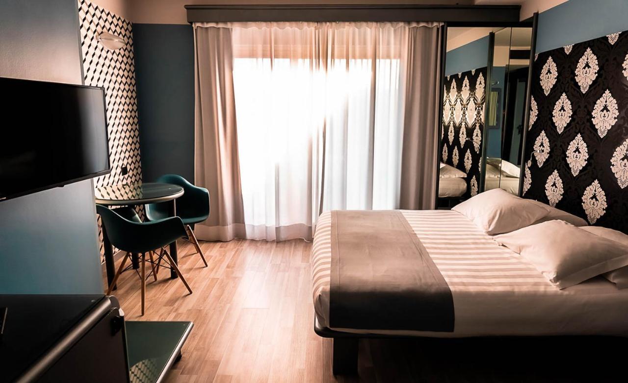 Business Hotel Casale Monferrato Exteriör bild