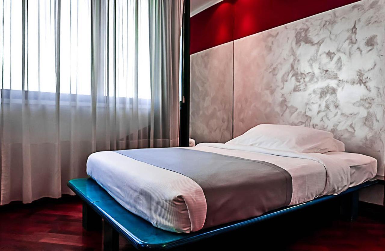 Business Hotel Casale Monferrato Exteriör bild