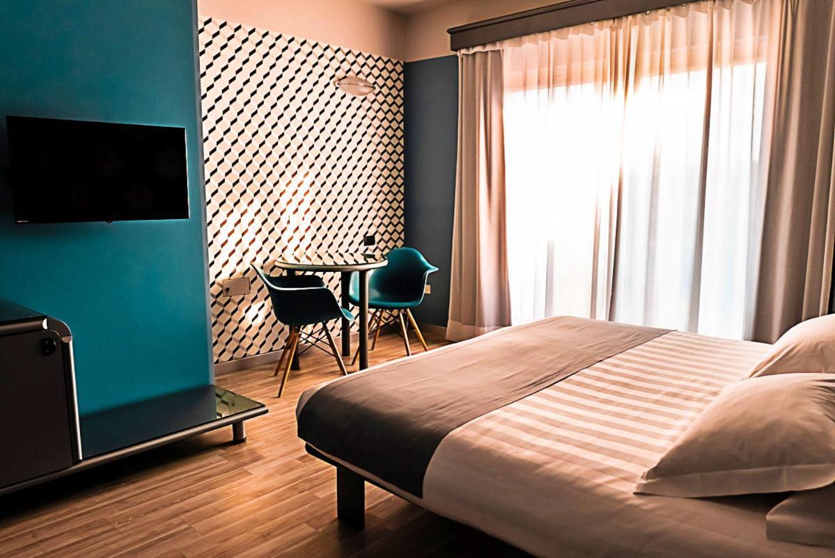 Business Hotel Casale Monferrato Exteriör bild